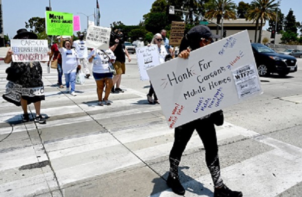 Carson residents protest park closings
